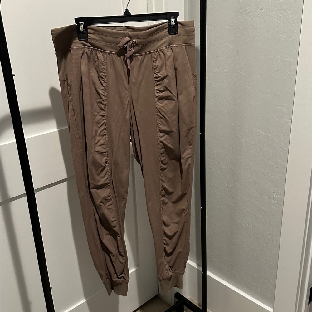 Lululemon Dance Studio mid rise Jogger Pants
Color: Taupetastic